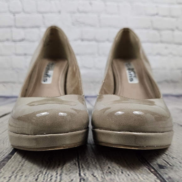 TAMARIS | neutral beige faux patent/vegan pump heels - Picture 5 of 11